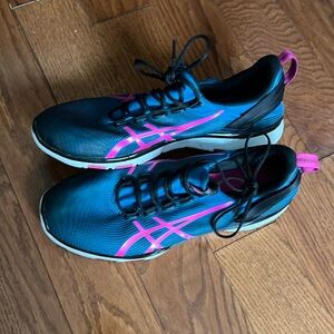 ASICS gel-fit sana size 9